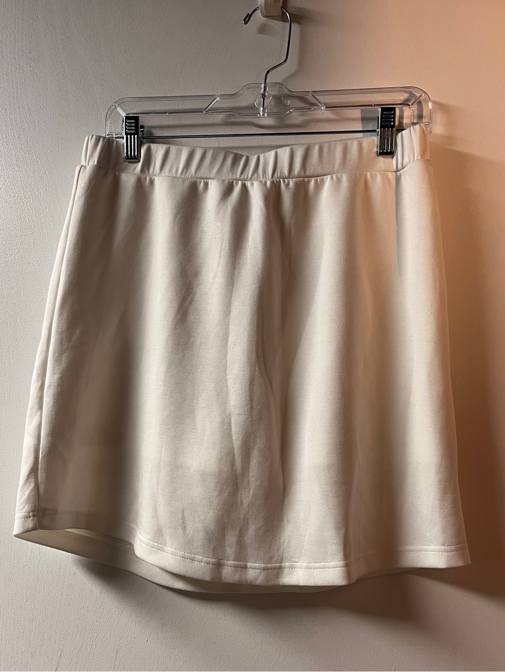 Jones New York White Elastic-Waist Skort